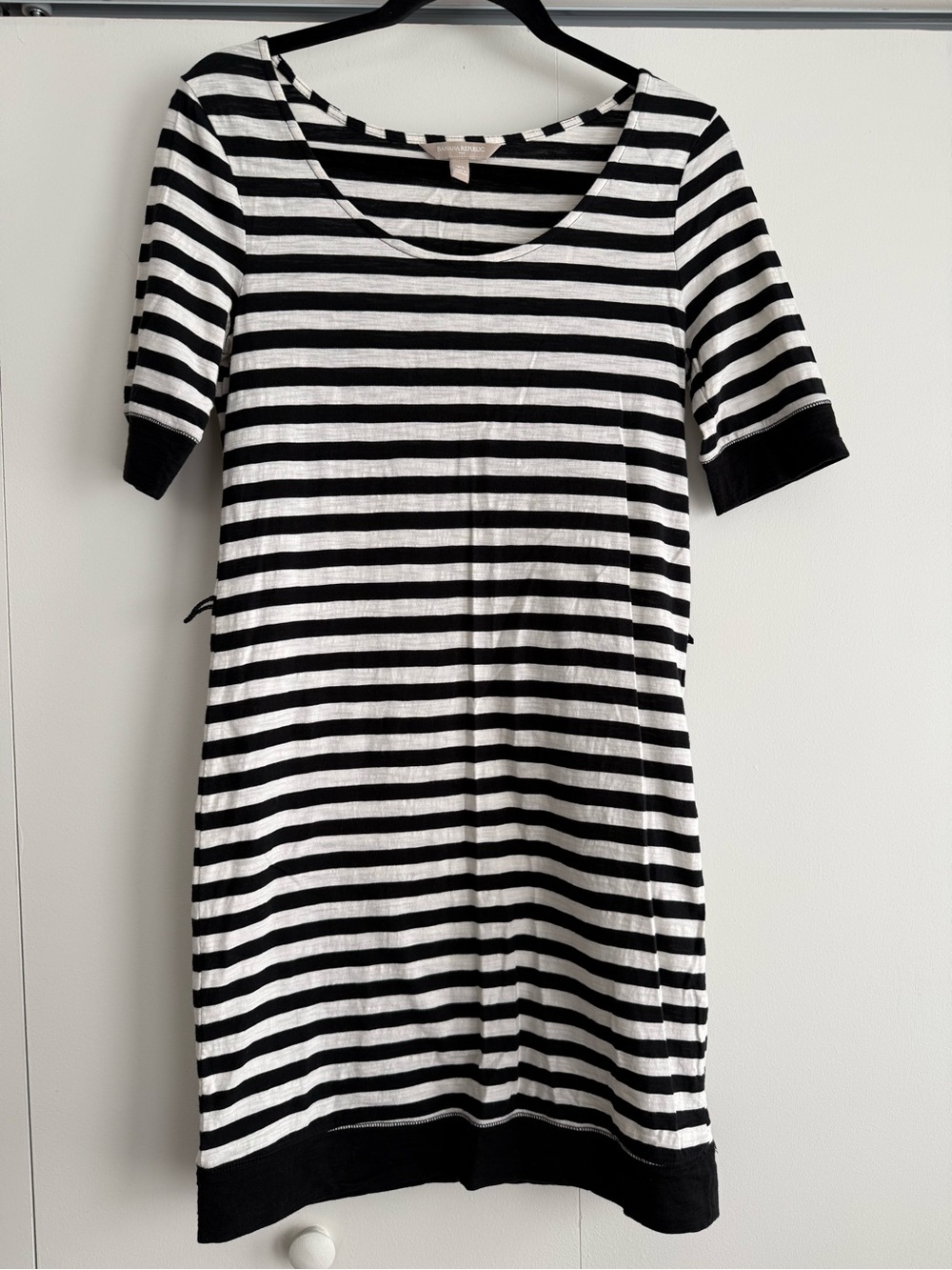 Banana Republic Black White Striped T-Shirt Dress Sz XS Half Sleeve